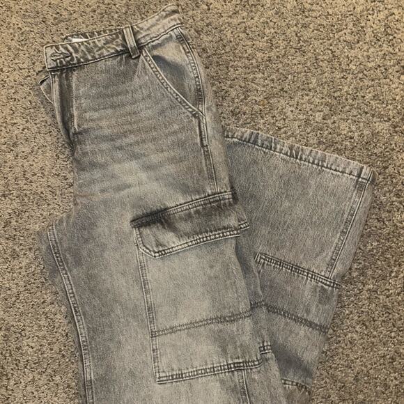H&M Gray Cargo Jeans size 6 nwt - Picture 2 of 8